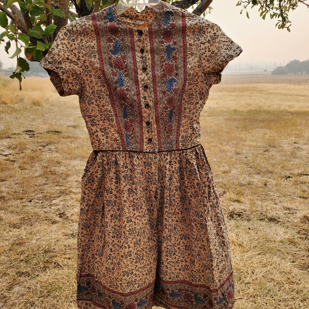 Vintage dress 1930 1940 fashion first smoller bird